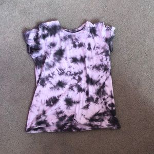 Black and white tie-dye T-shirt